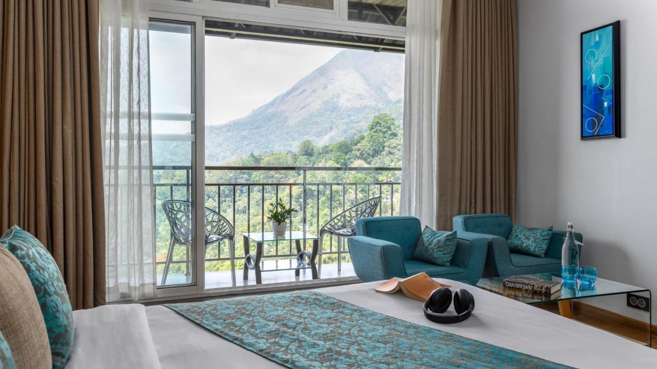 Готель The Panoramic Getaway Муннар Екстер'єр фото View of Mount Apo from the hotel