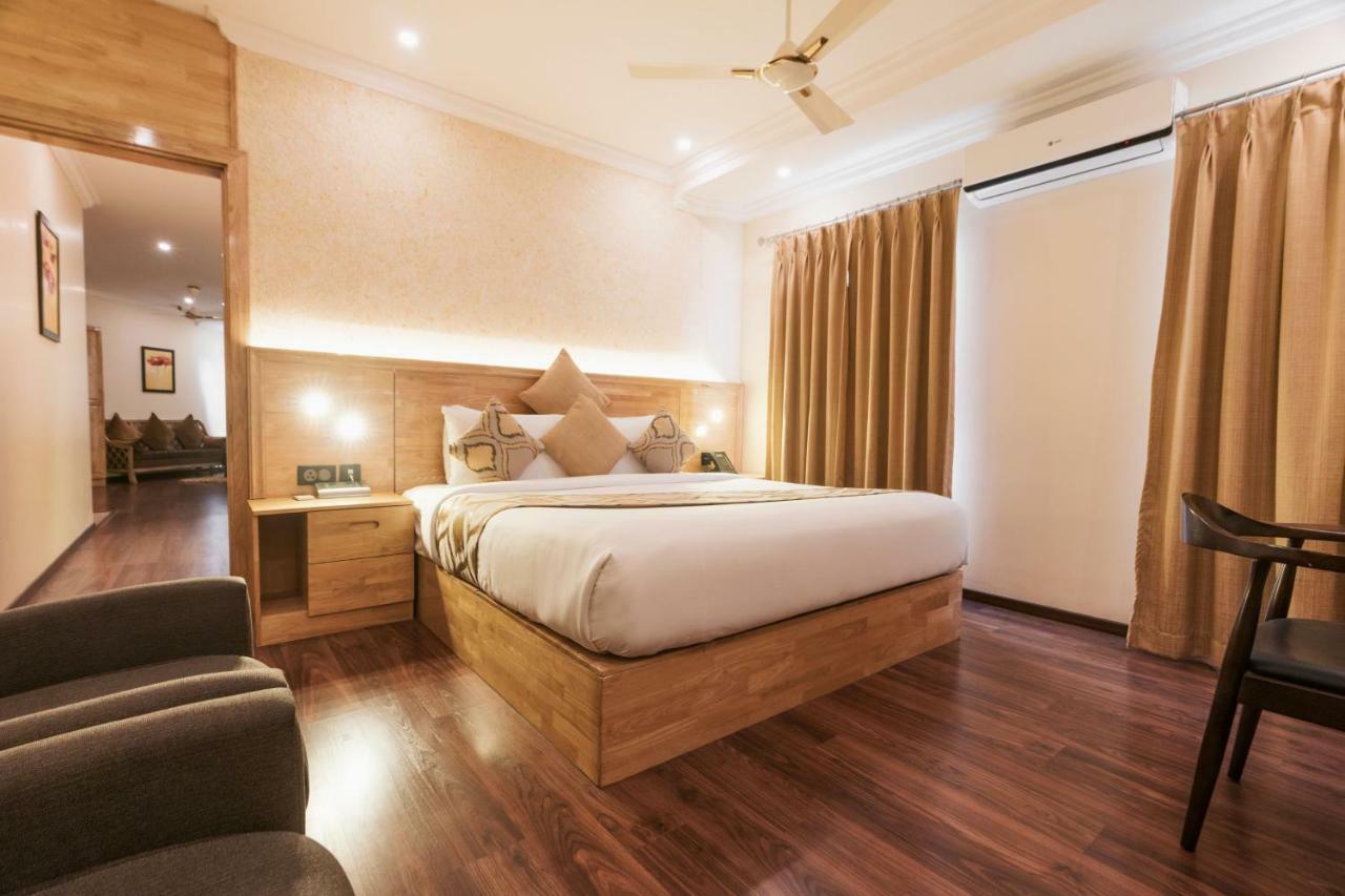 Готель The Panoramic Getaway Муннар Екстер'єр фото A room at the hotel