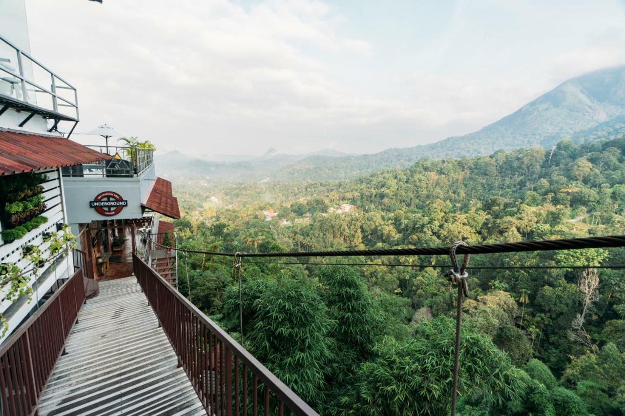 Готель The Panoramic Getaway Муннар Екстер'єр фото View of Mount Apo from the Treehouse Cafe